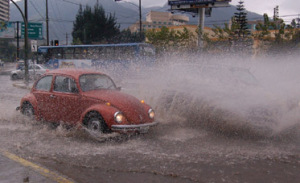 Una lluvia torrencial no provoca una subida tranquila de las aguas Una lluvia torrencial no provoca una subida tranquila de las aguas